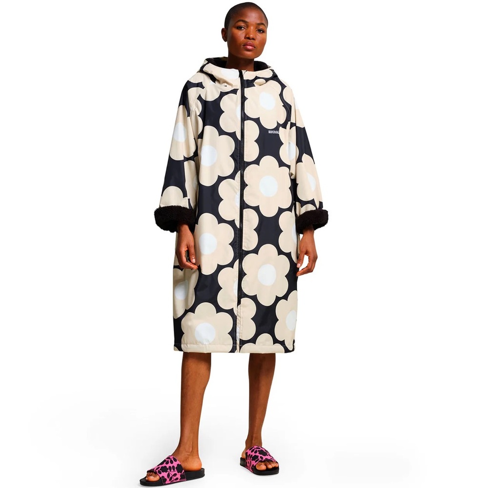 Regatta X Orla Kiely Waterproof Fleece Lined Changing Robe